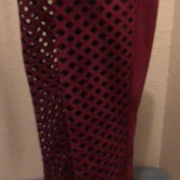 Burgundy peekaboo boots - Picture 2 of 6